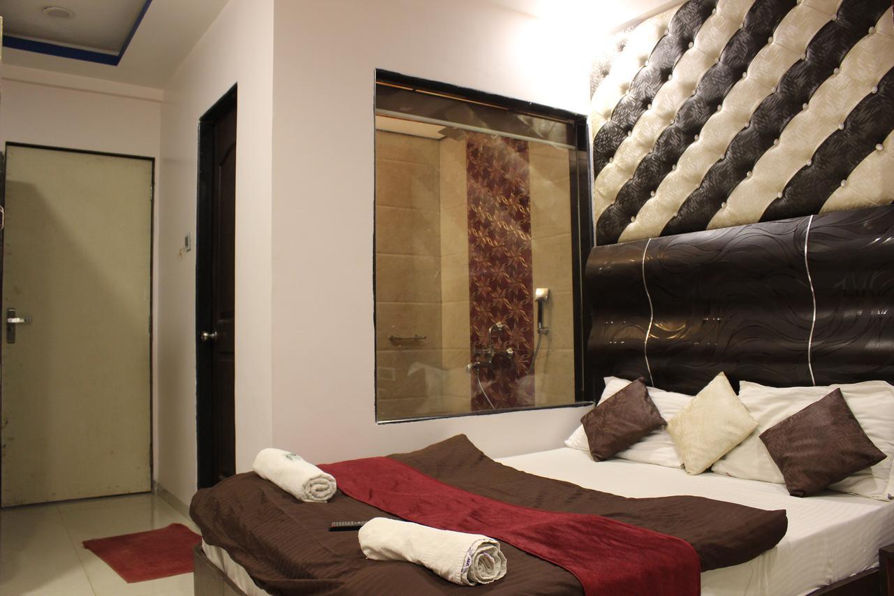 Hotel Js Excellency