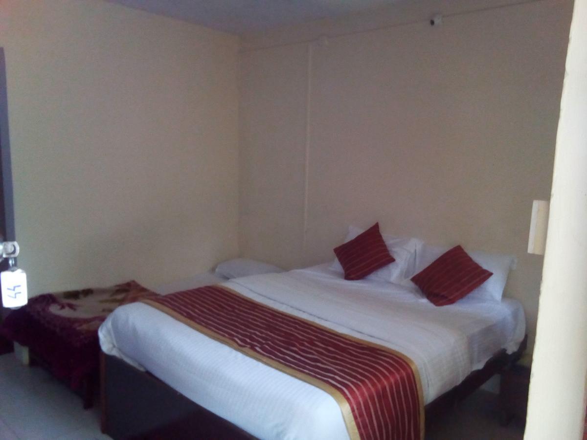 Gourish Hotel Mahabaleshwar