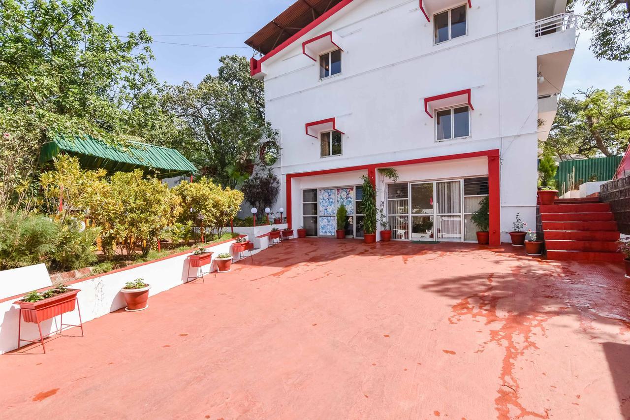 Hotel Stone House *