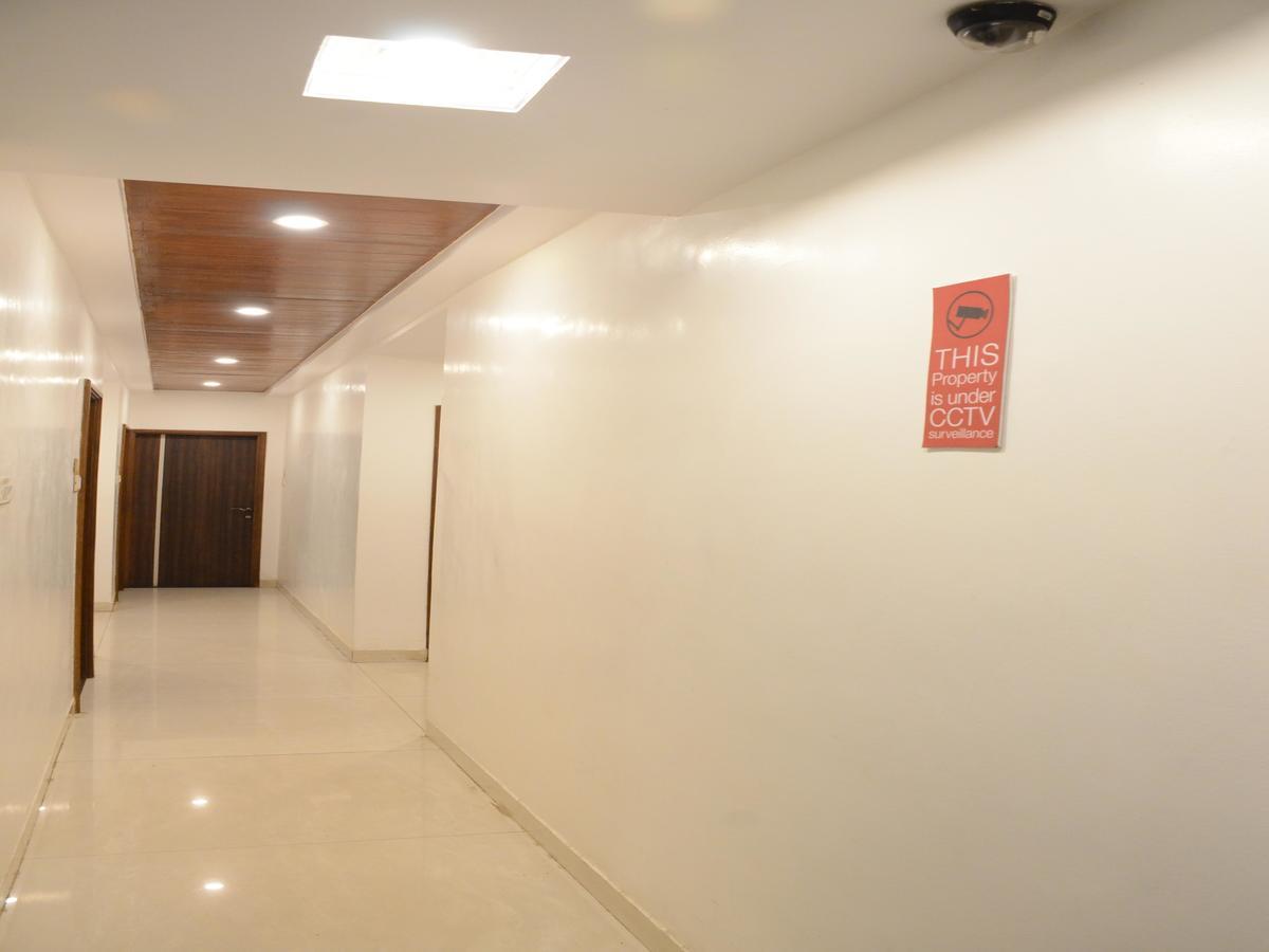 Hotel Oyo 10440 Surabhi 3*