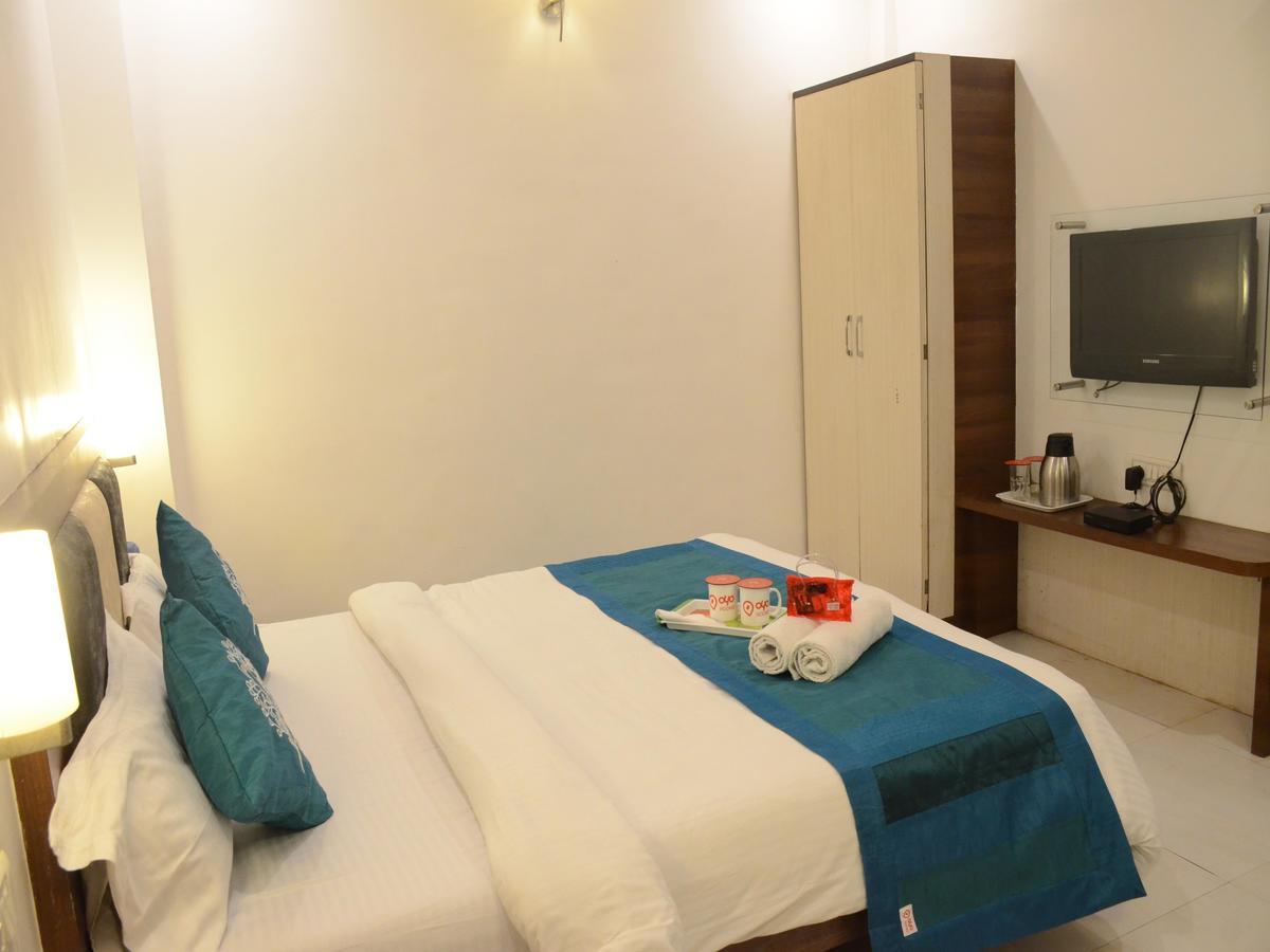 Hotel Oyo 10440 Surabhi 3*