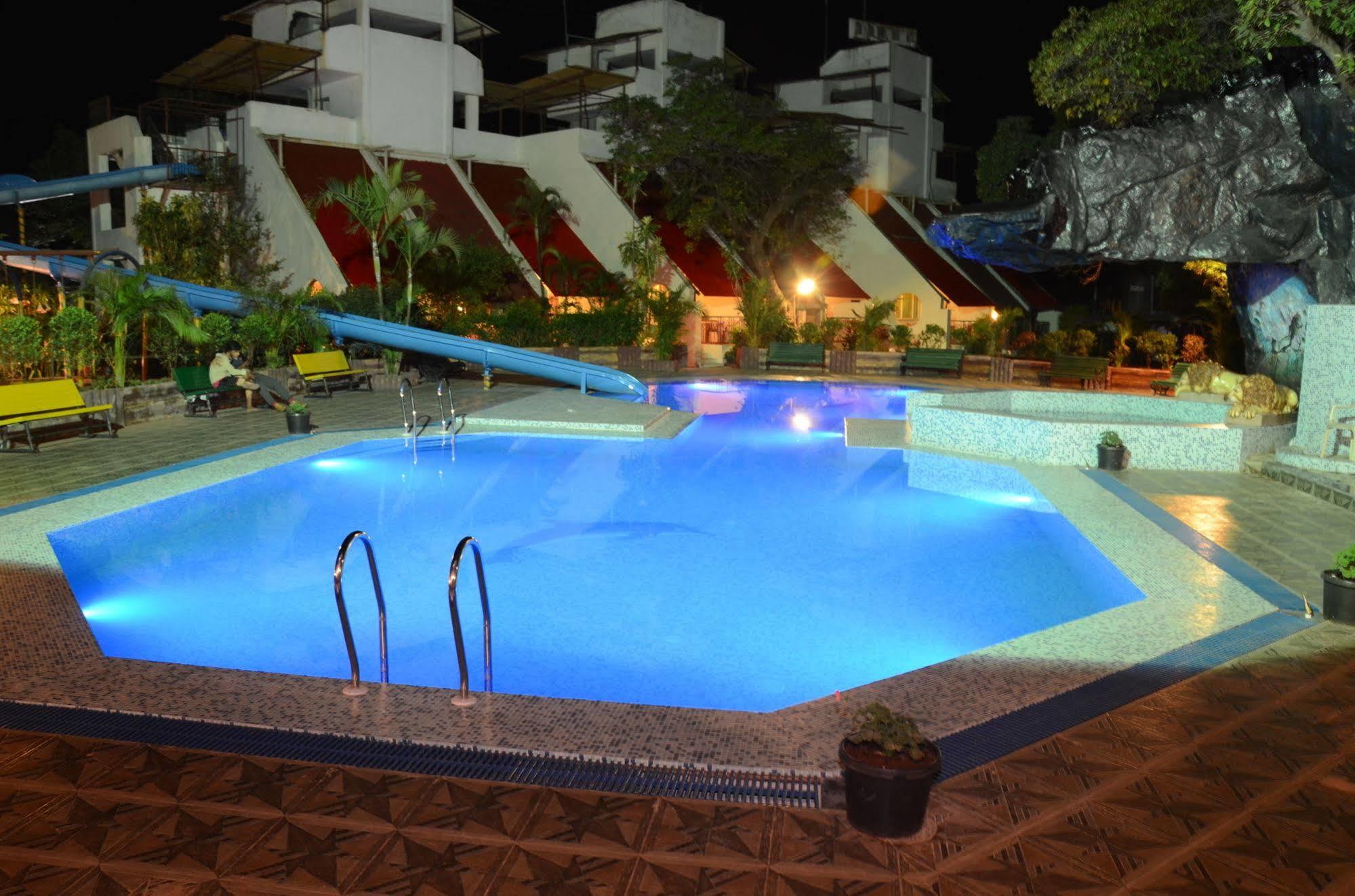 Neetas Shanti 3*