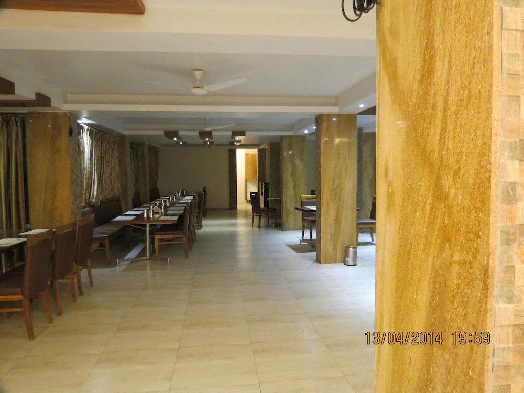 Sunny International Hotel 3*