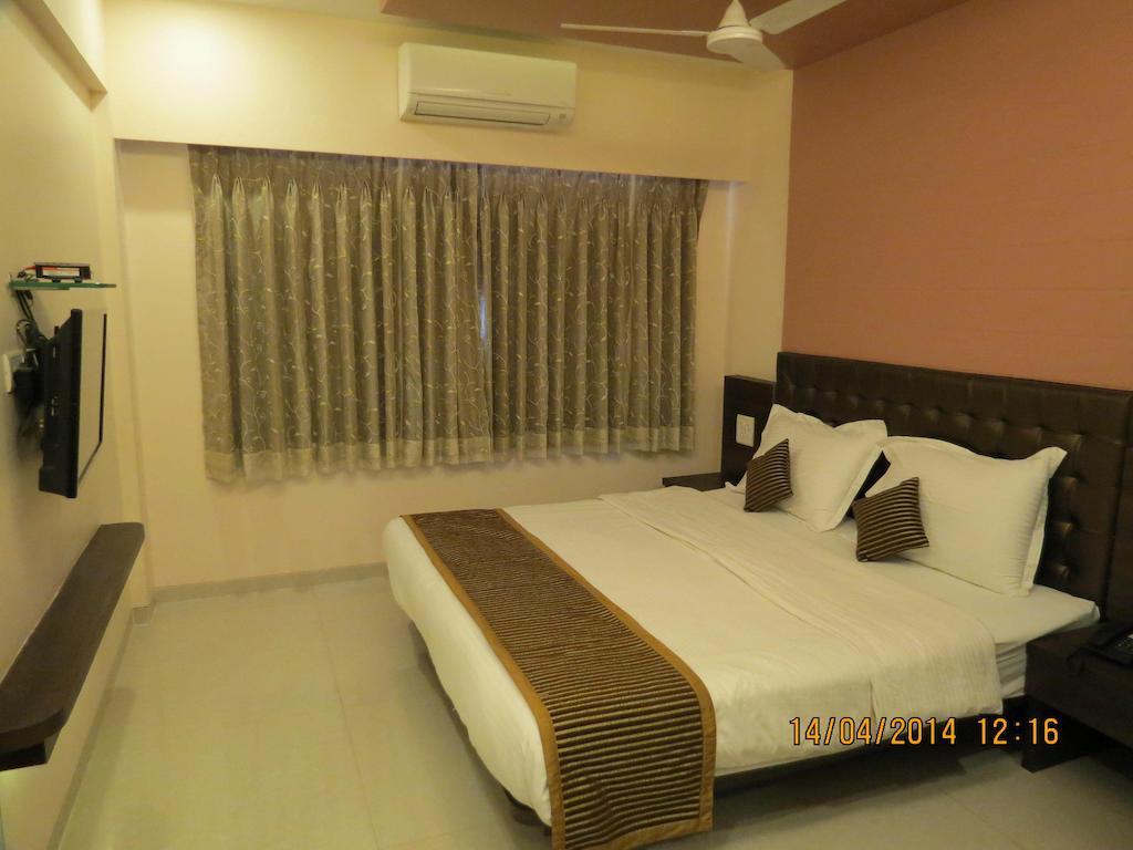 Hotel Sunny International