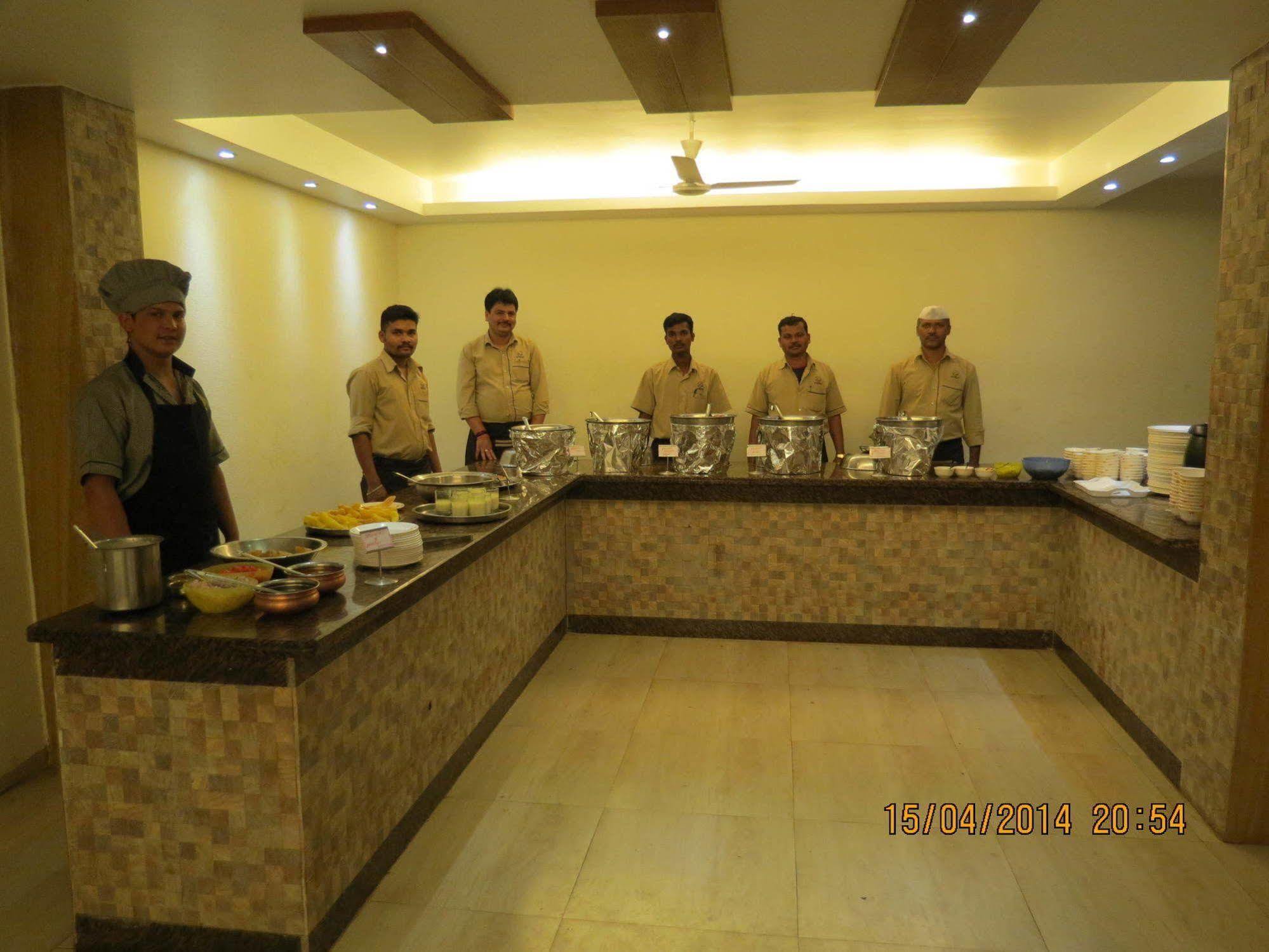 Hotel Sunny Mid-Town Hotel Mahabaleshwar