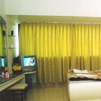 Hotel Sunny Mid-Town 2*