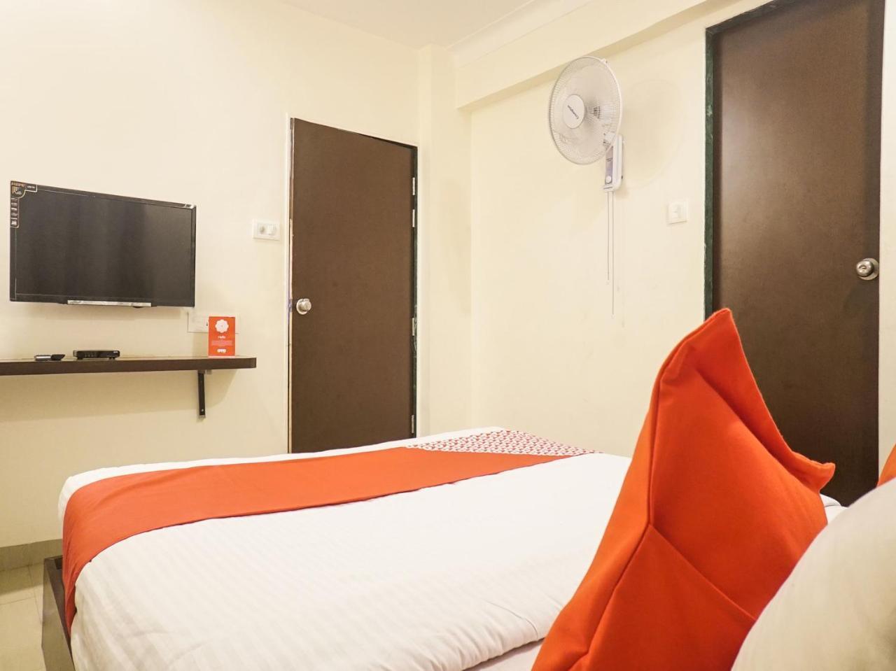 Oyo 12529 Sunrise Regency Hotel