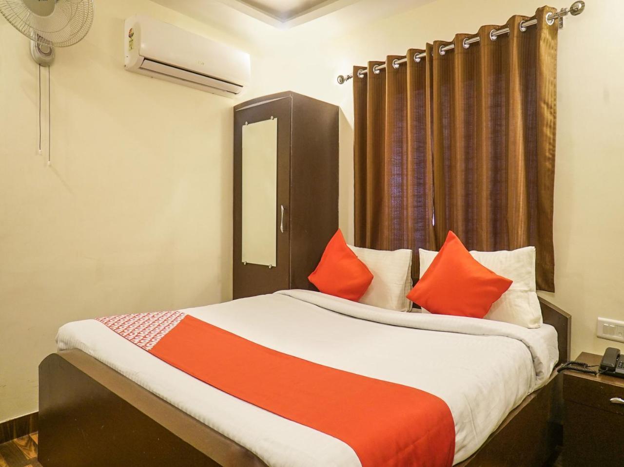 Oyo 12529 Sunrise Regency Hotel
