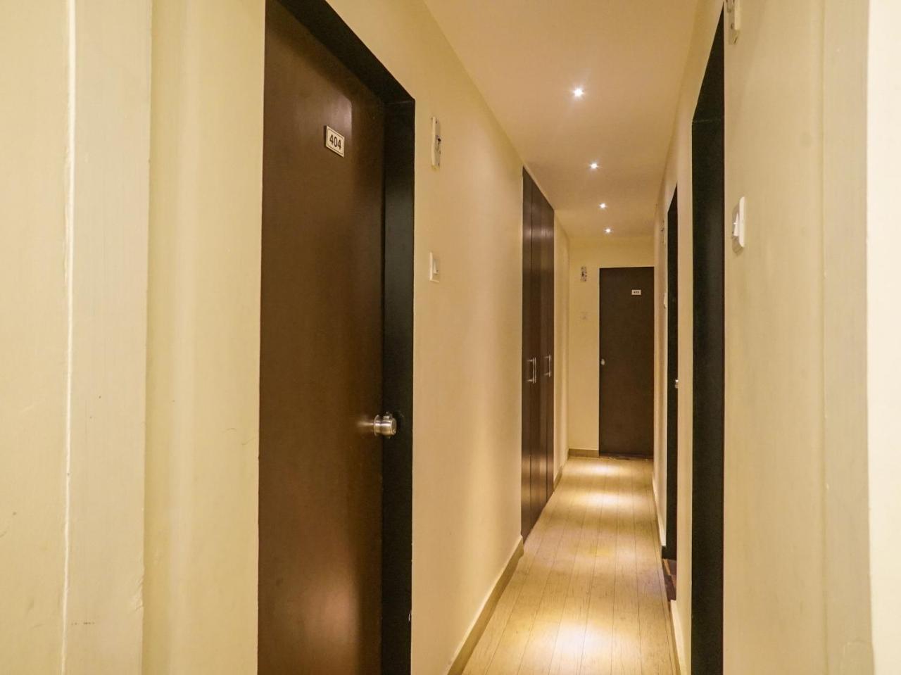 Oyo 12529 Sunrise Regency Hotel 2*