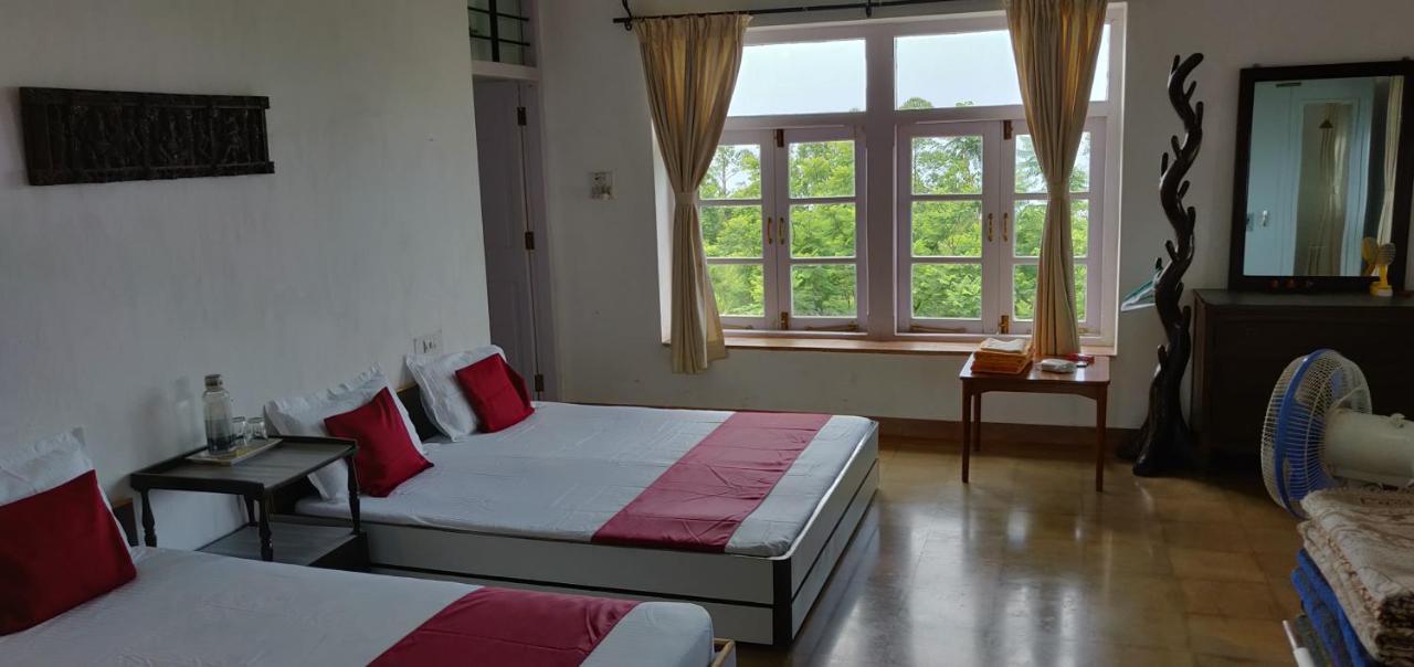 Lake View Homestay *
