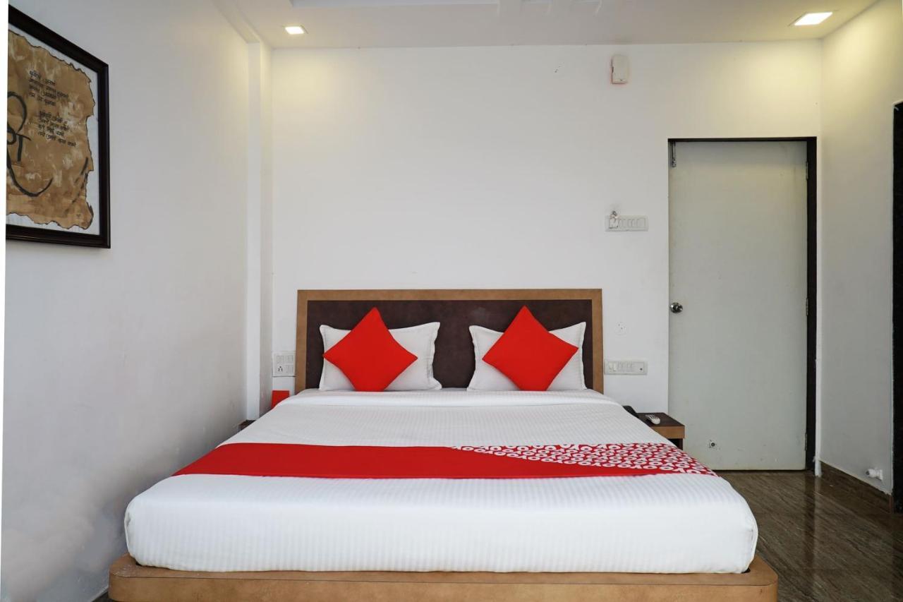 Hotel Oyo 18730 Galaxy Mahabaleshwar