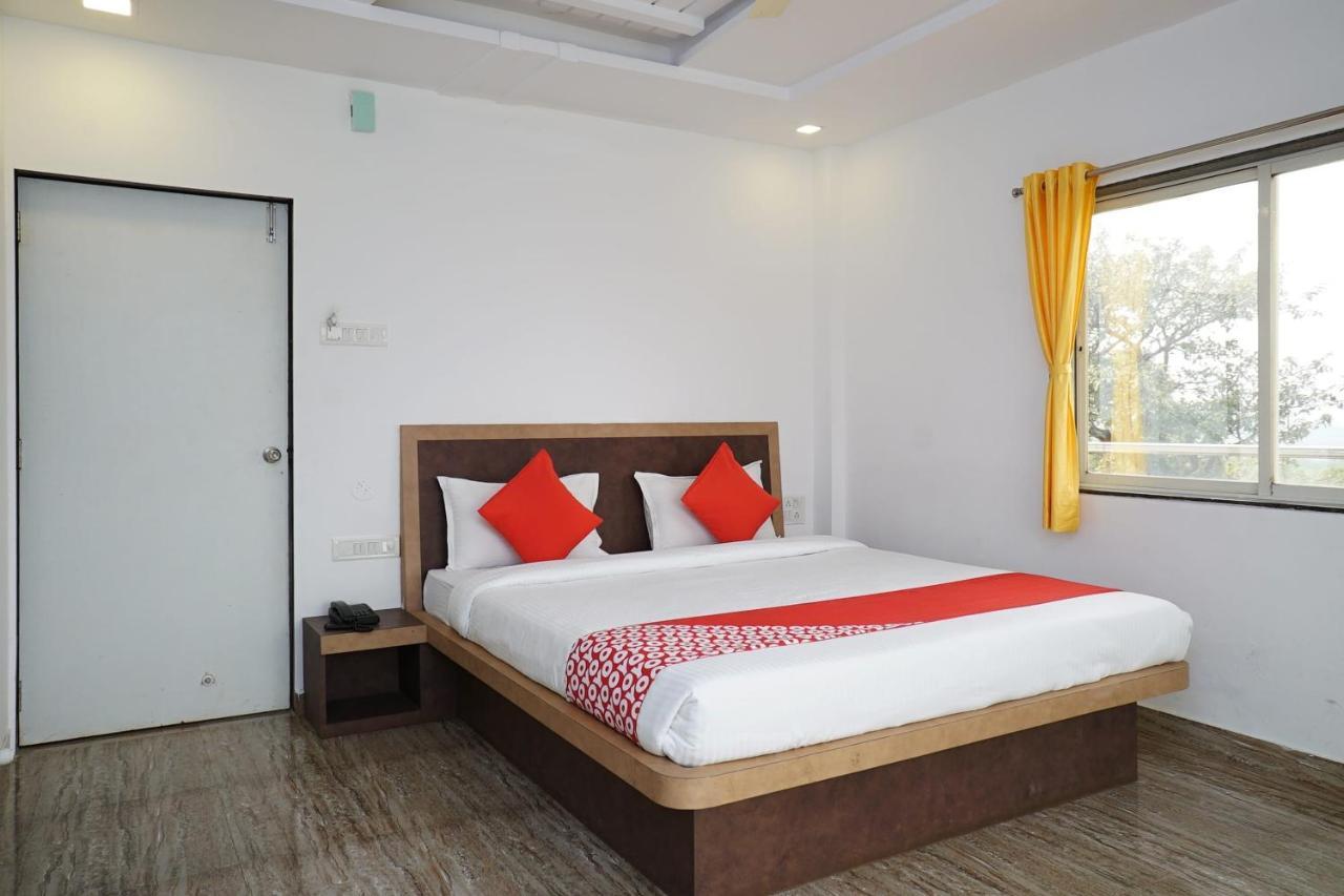 Hotel Oyo 18730 Galaxy Mahabaleshwar