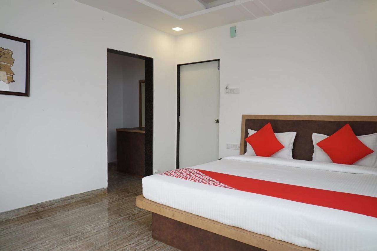 Oyo 18730 Galaxy Hotel Mahabaleshwar