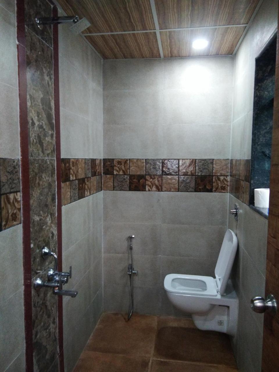 Matoshree Bungalow And Cottages 5*