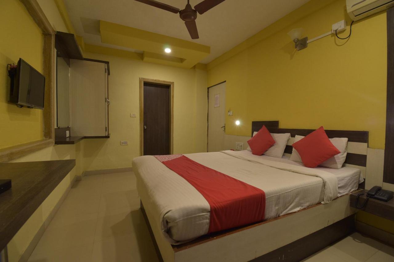 Hotel Oyo 23516 Laxmi 3*