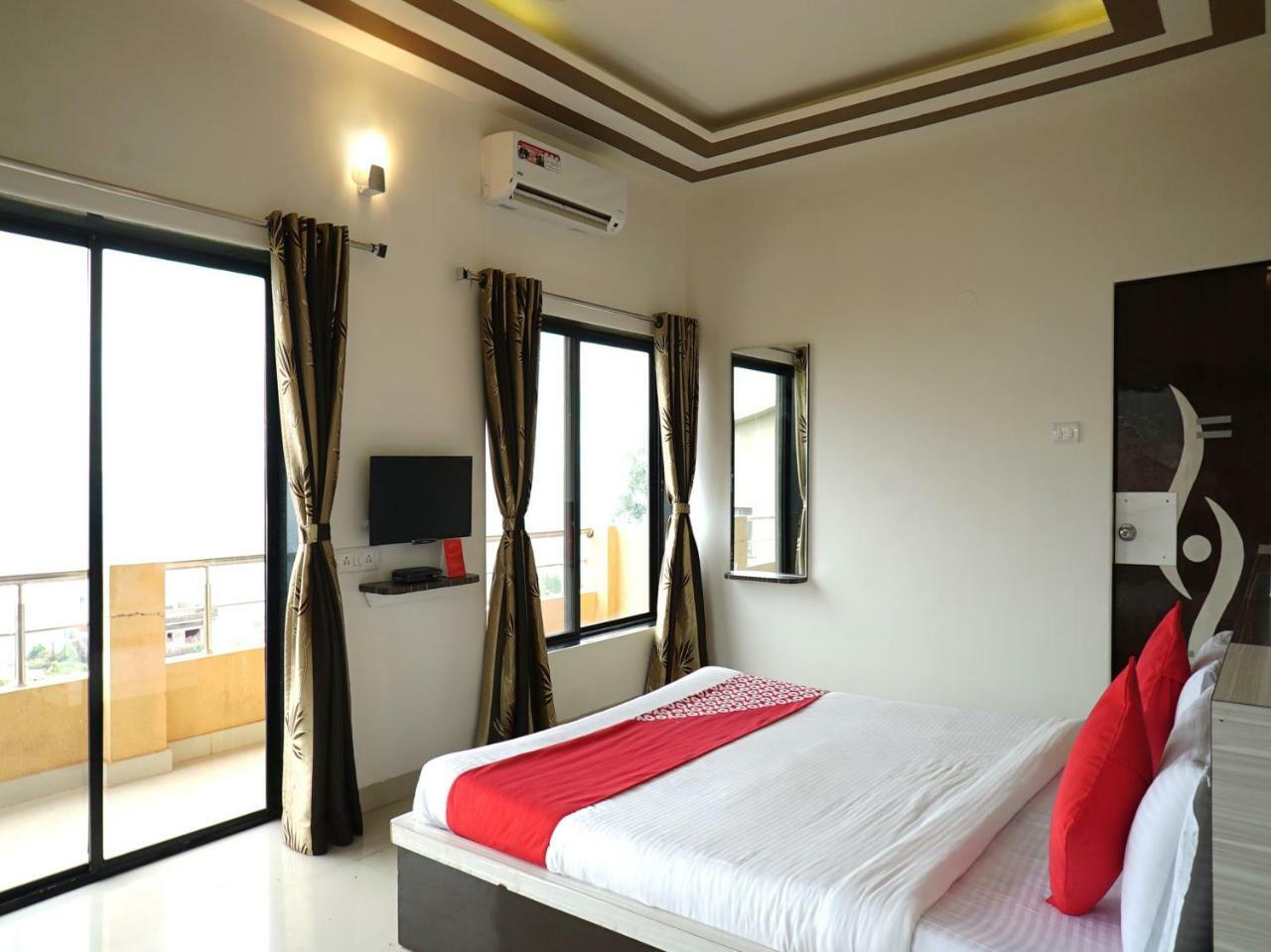 Oyo 23696 Sai Vihar Hotel Mahabaleshwar