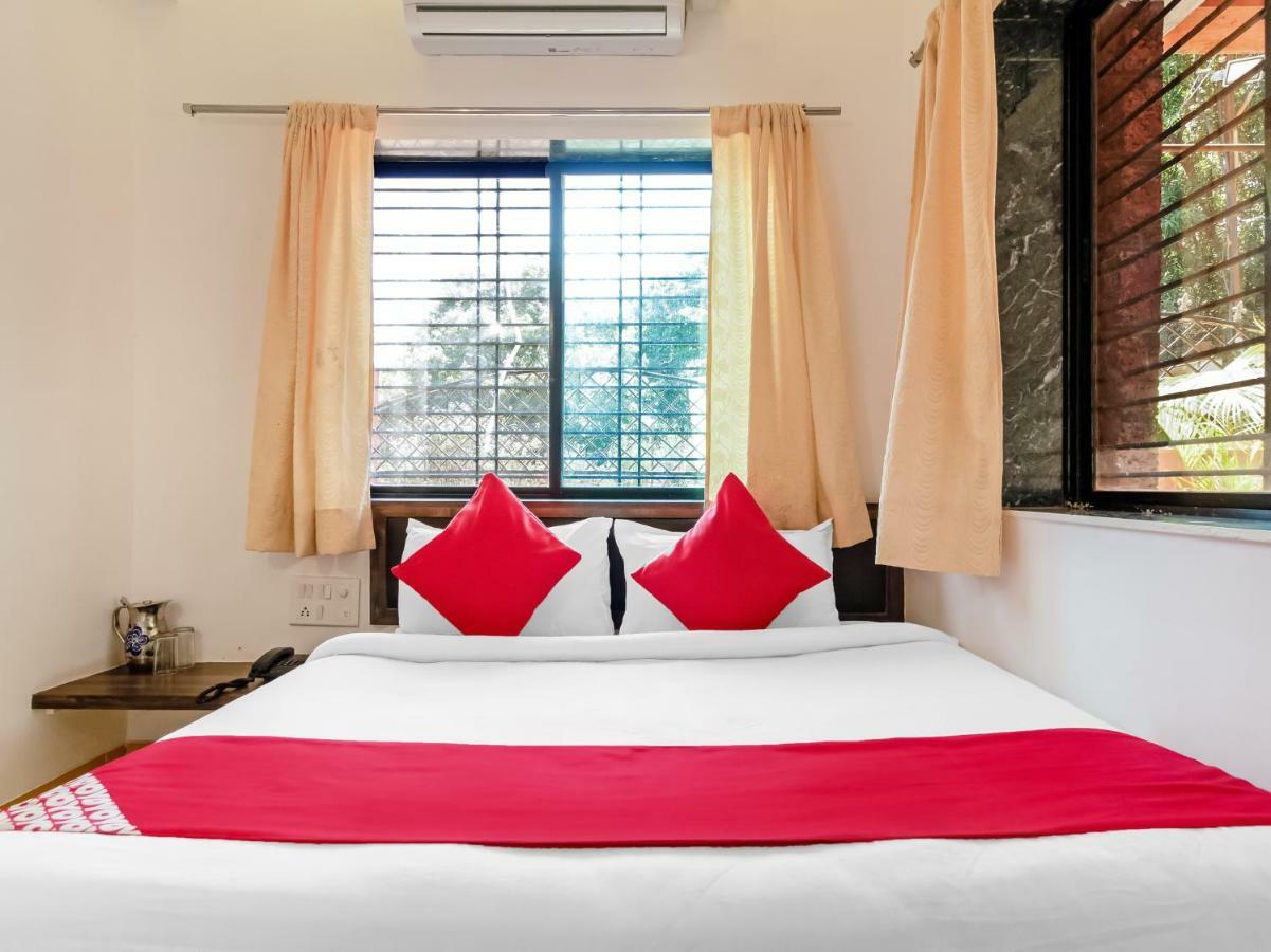 Oyo 19731 Woods Hotel 3*
