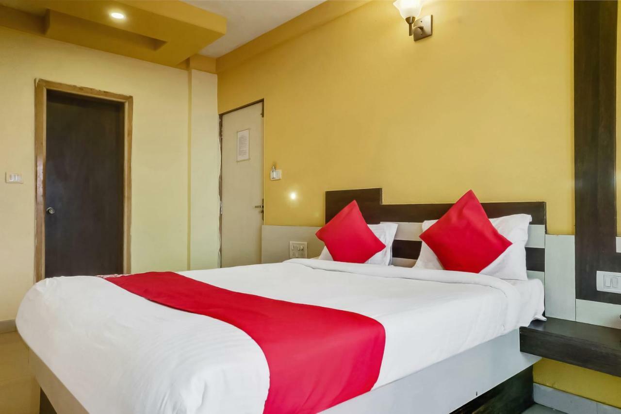 Oyo 23516 Laxmi Hotel 3*