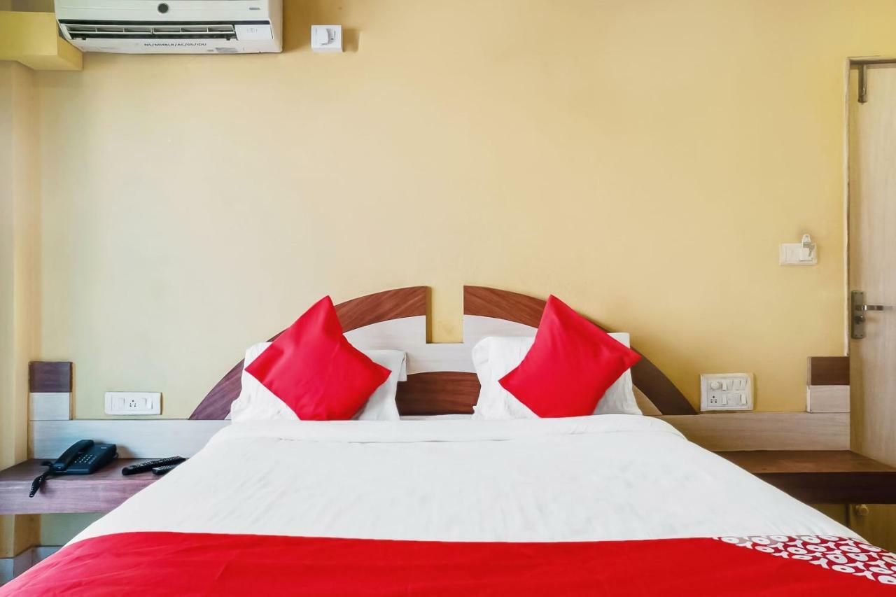 Oyo 23516 Laxmi Hotel Mahabaleshwar