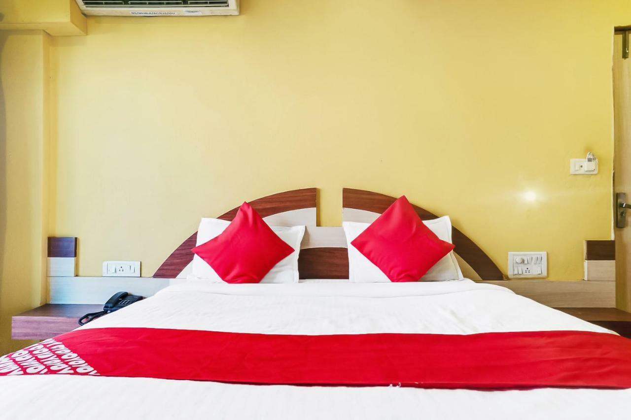 Oyo 23516 Laxmi Hotel 3*