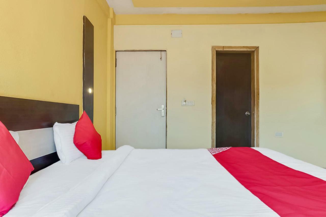 Hotel Oyo 23516 Laxmi
