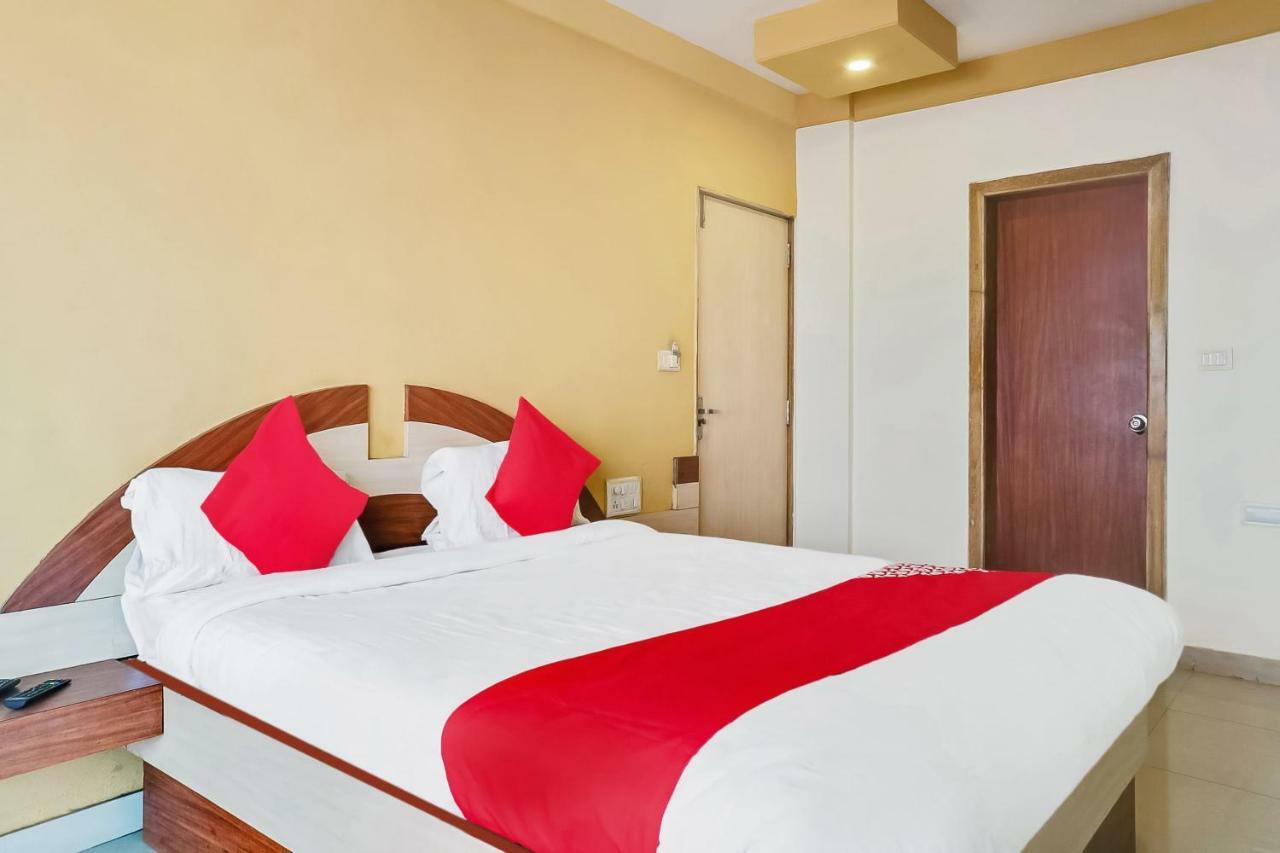 Hotel Oyo 23516 Laxmi