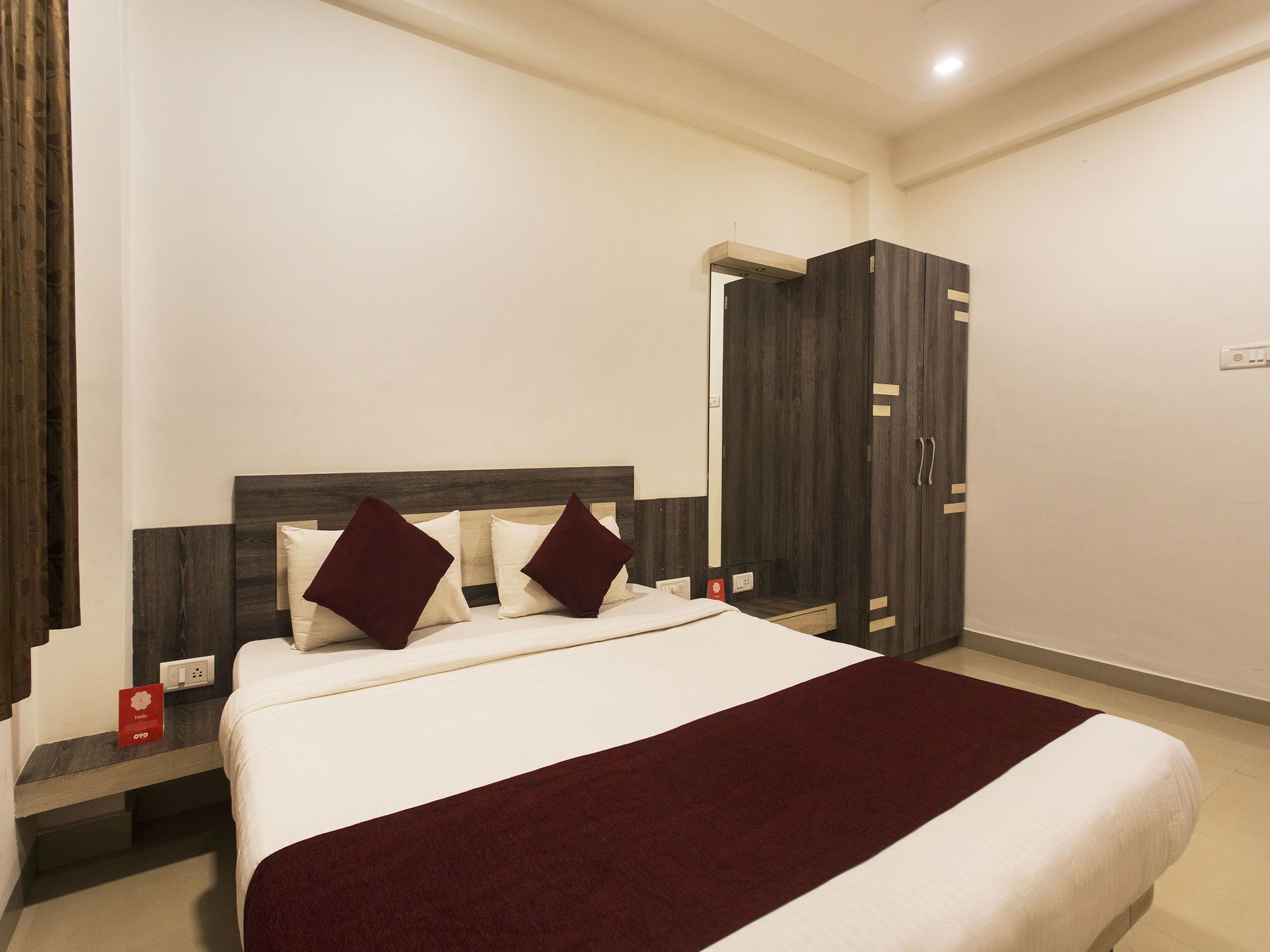 Hotel Oyo 9906 Hill House
