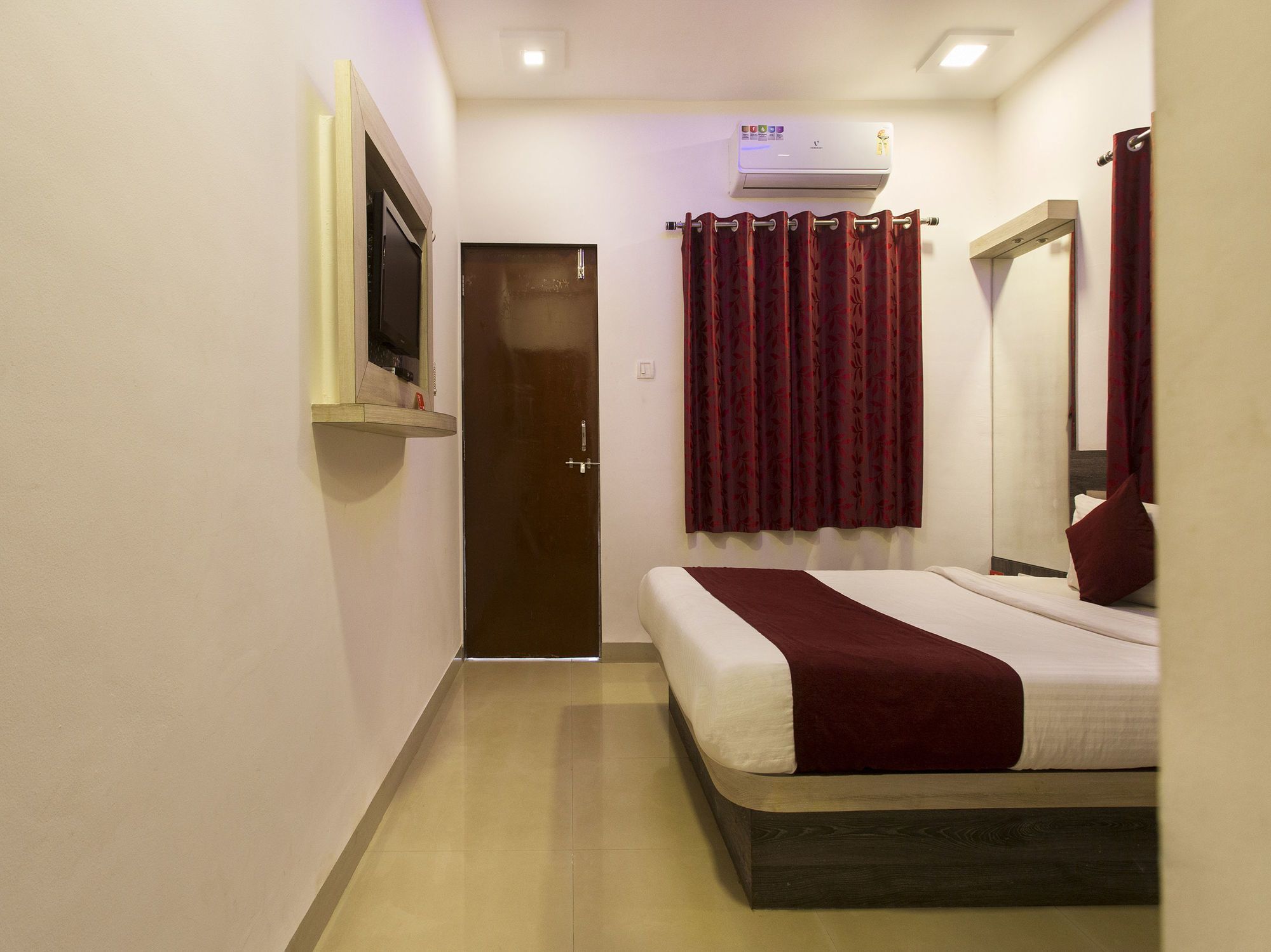 Hotel Oyo 9906 Hill House Mahabaleshwar