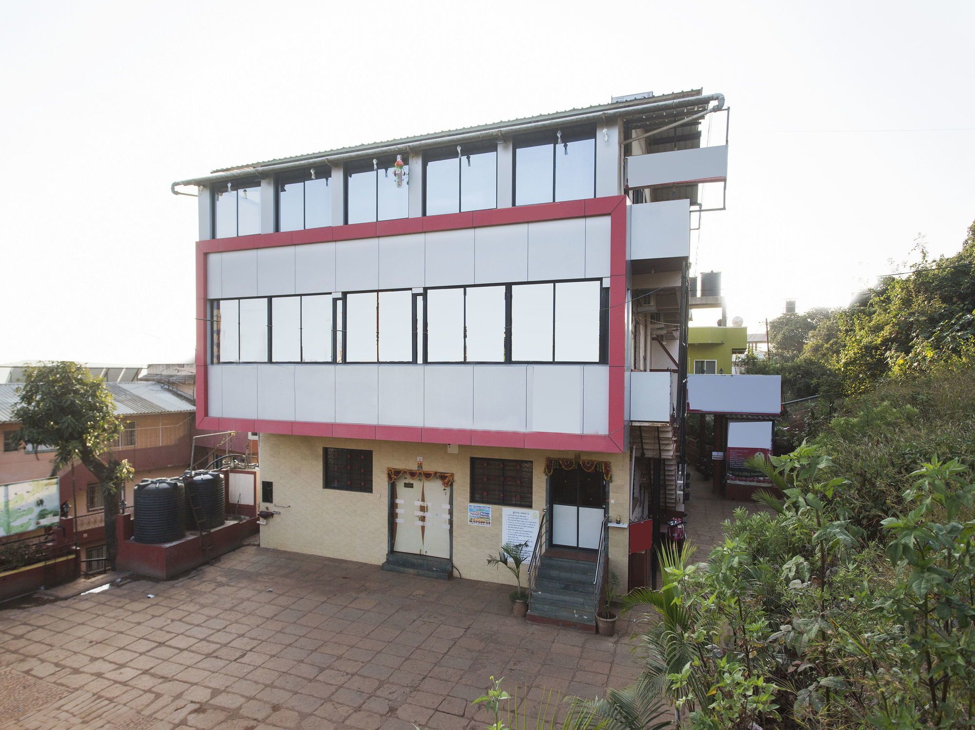 Hotel Oyo 9906 Hill House Mahabaleshwar