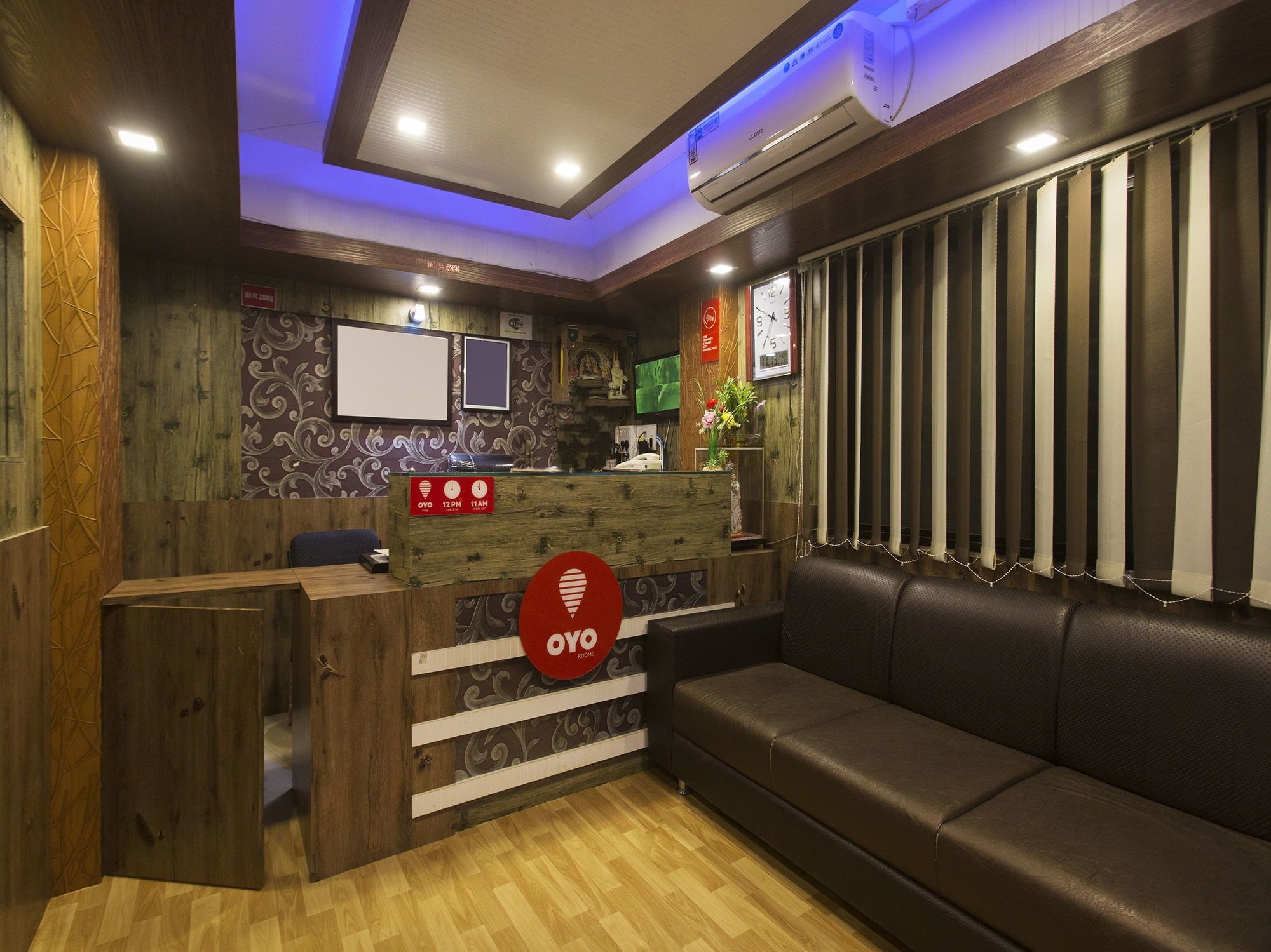 Oyo 9906 Hill House 2*