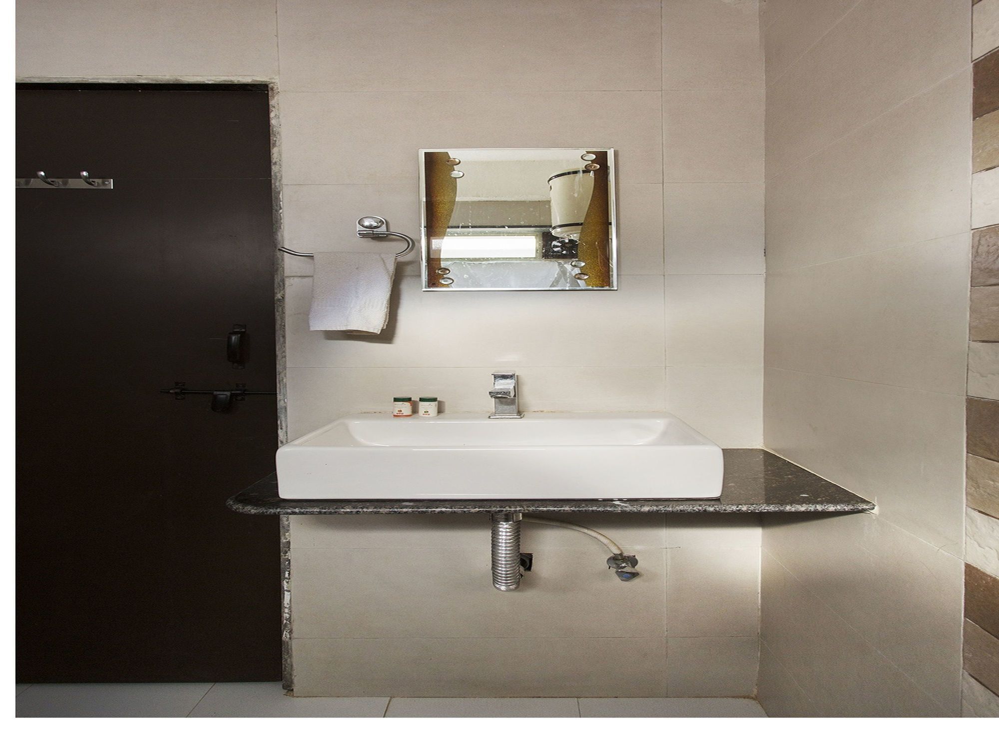 Hotel Latanand Residency Mahabaleshwar