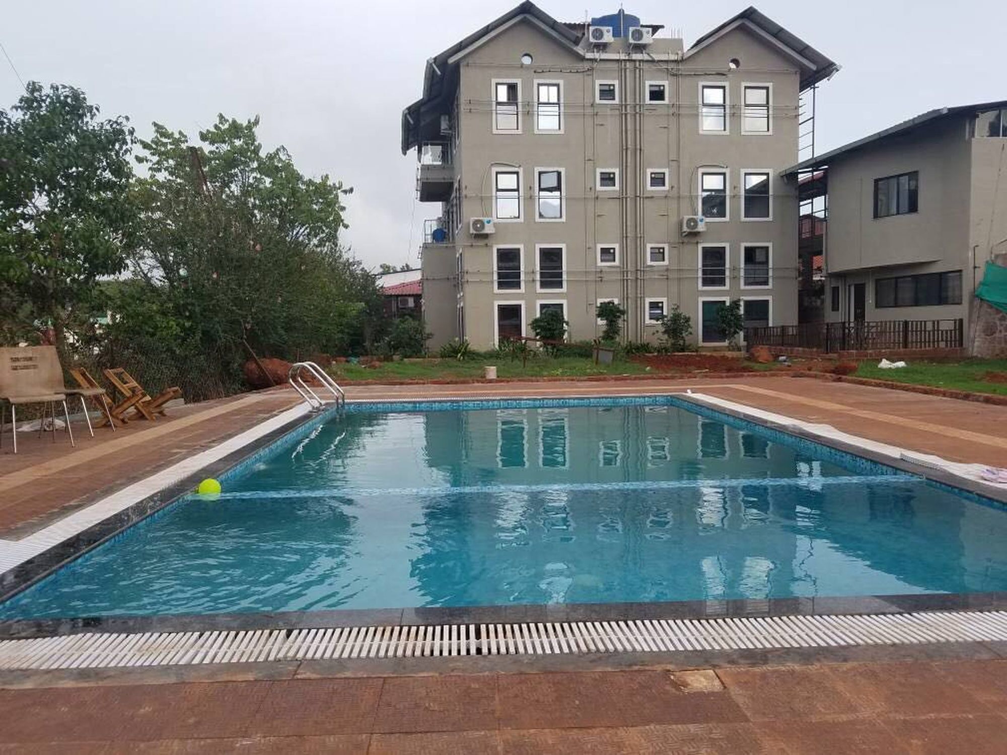 Hotel Oyo 11898 Vhyomaan 2*