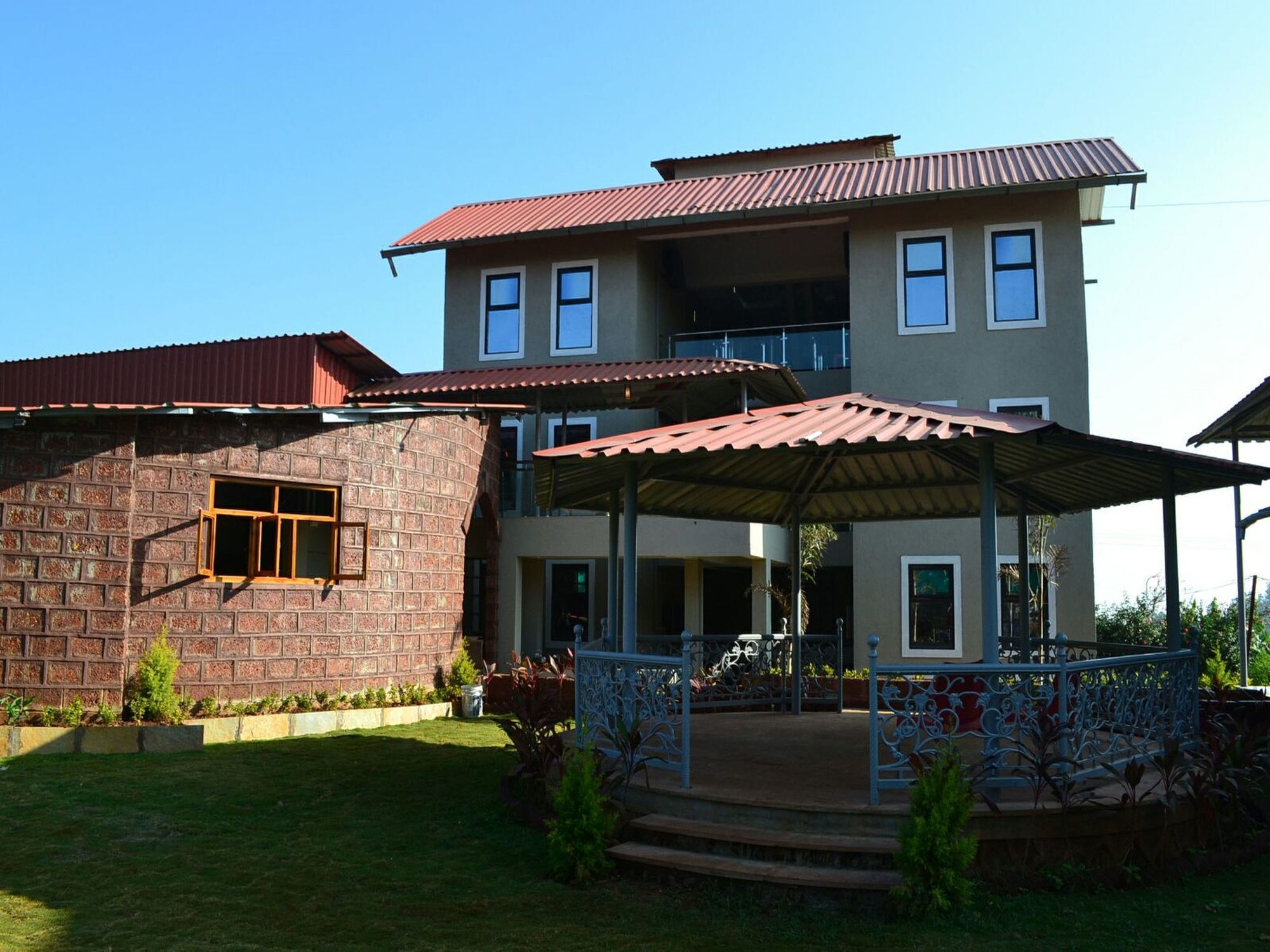 Oyo 11898 Vhyomaan Mahabaleshwar