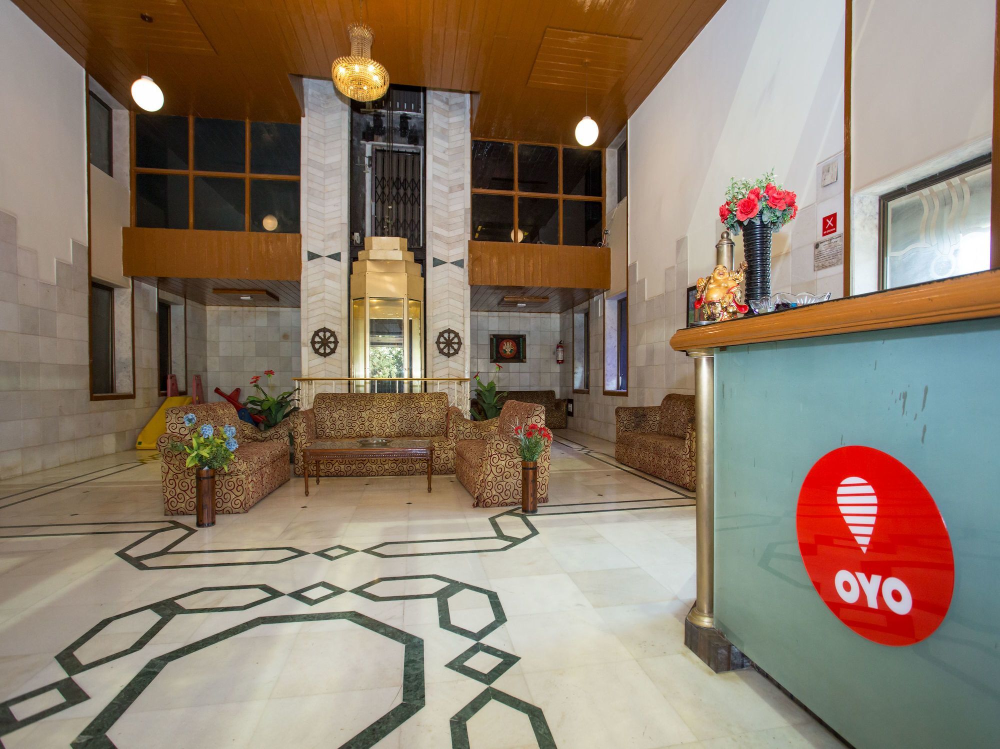 Oyo 12078 Suncity Hotel