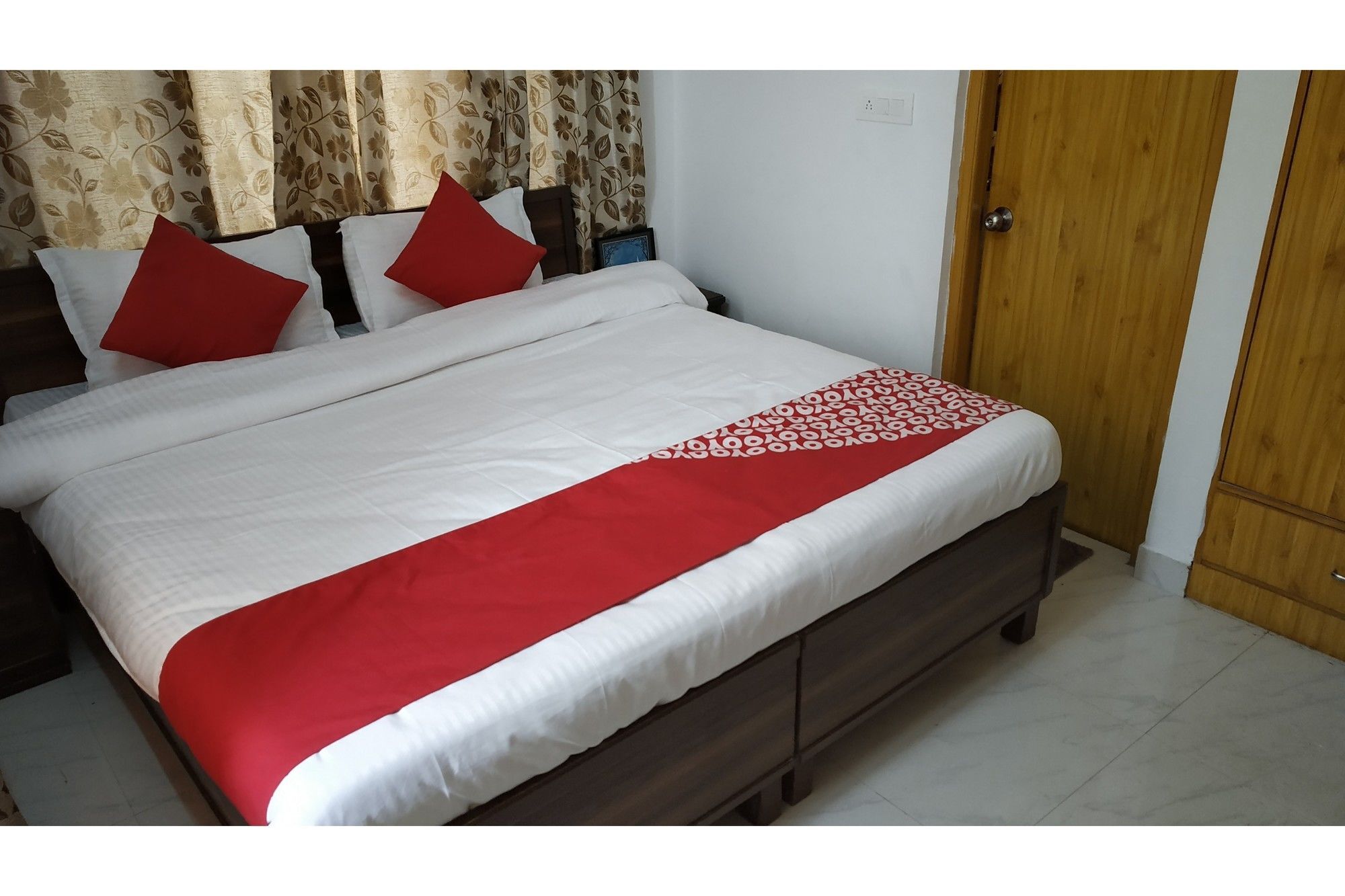Oyo 23696 Sai Vihar Hotel 3*