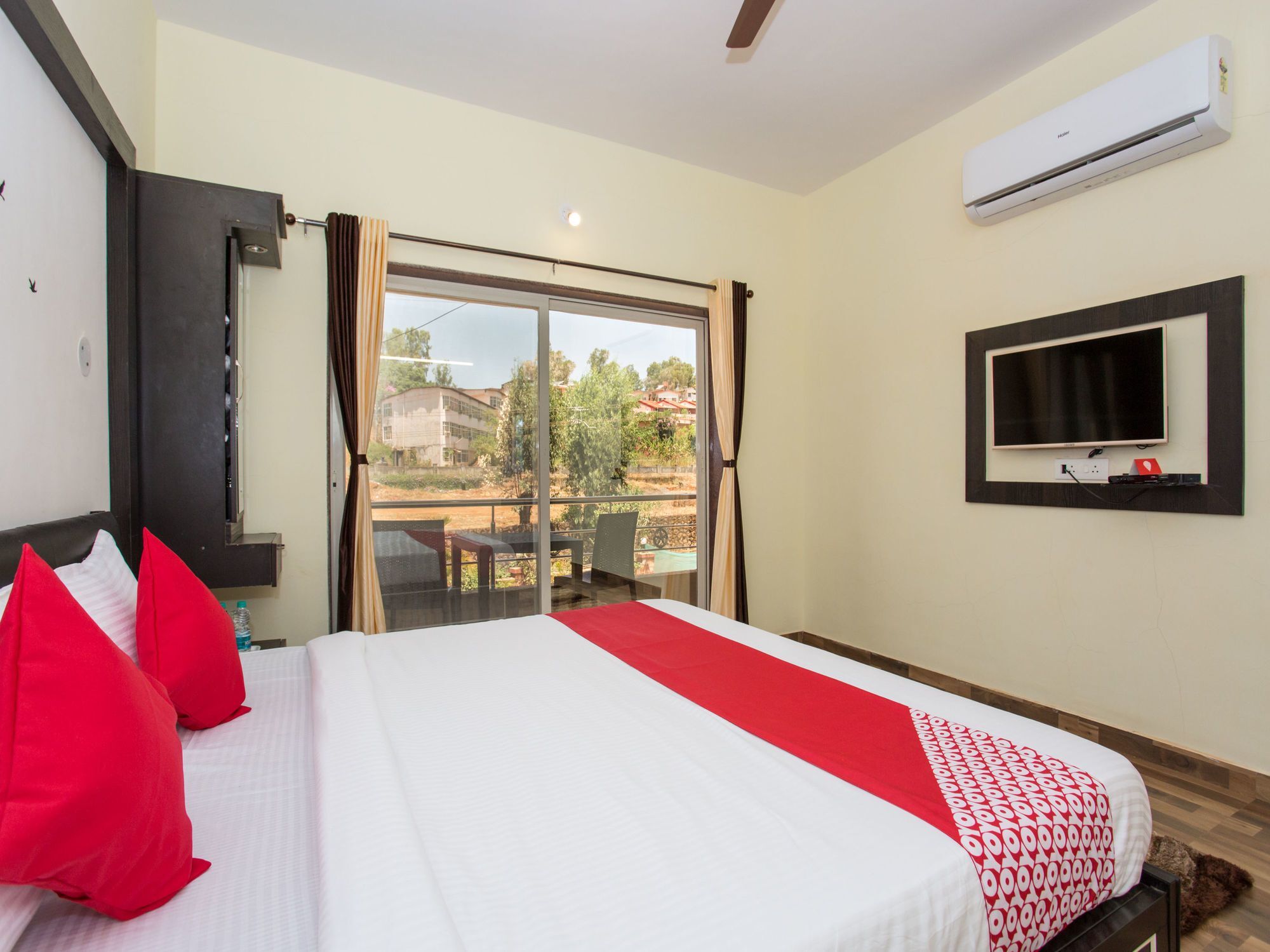 Hotel Oyo 12936 Paradise