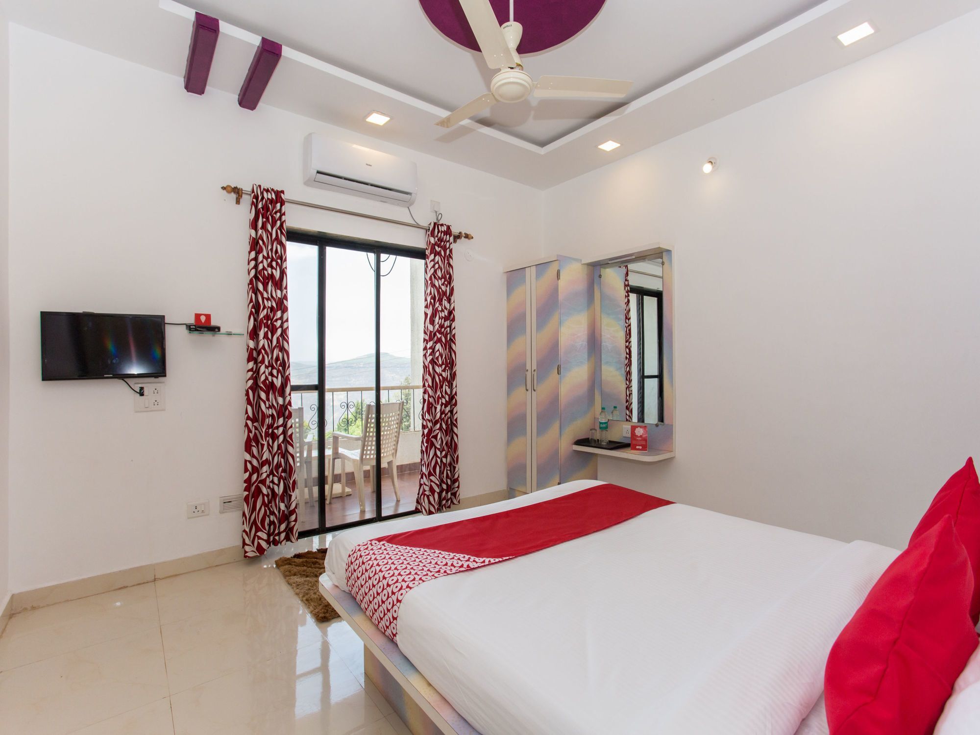 Hotel Oyo 12380 Valleyview Residency 3*