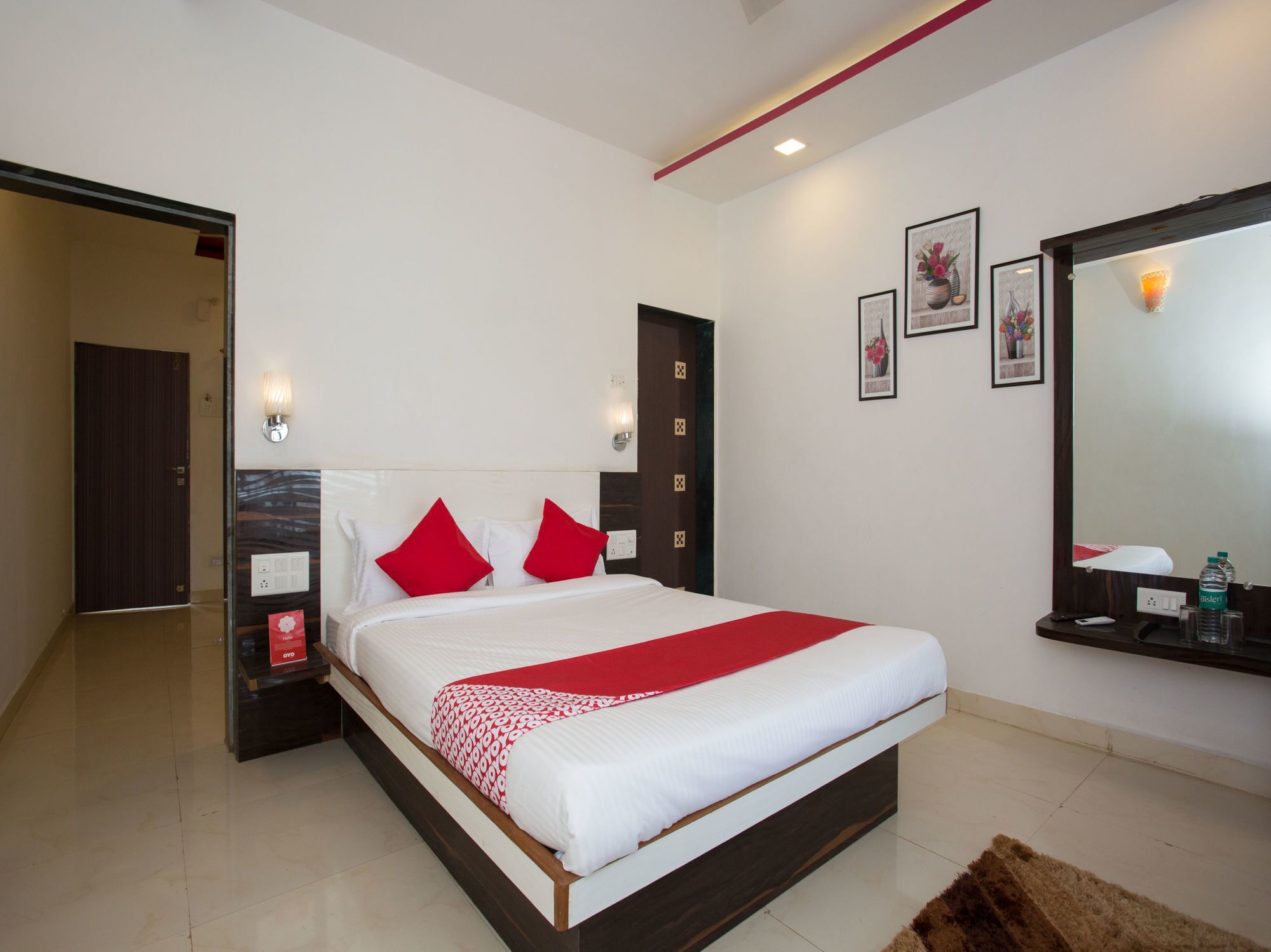Hotel Oyo 12380 Valleyview Residency 3*