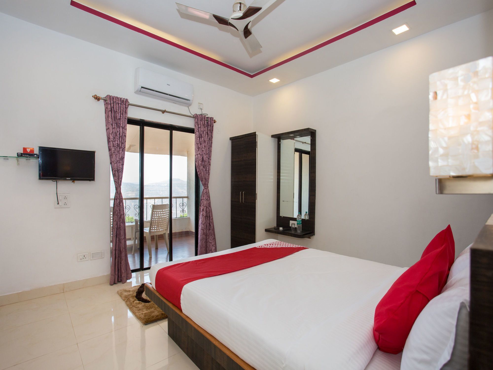 Oyo 12380 Valleyview Residency