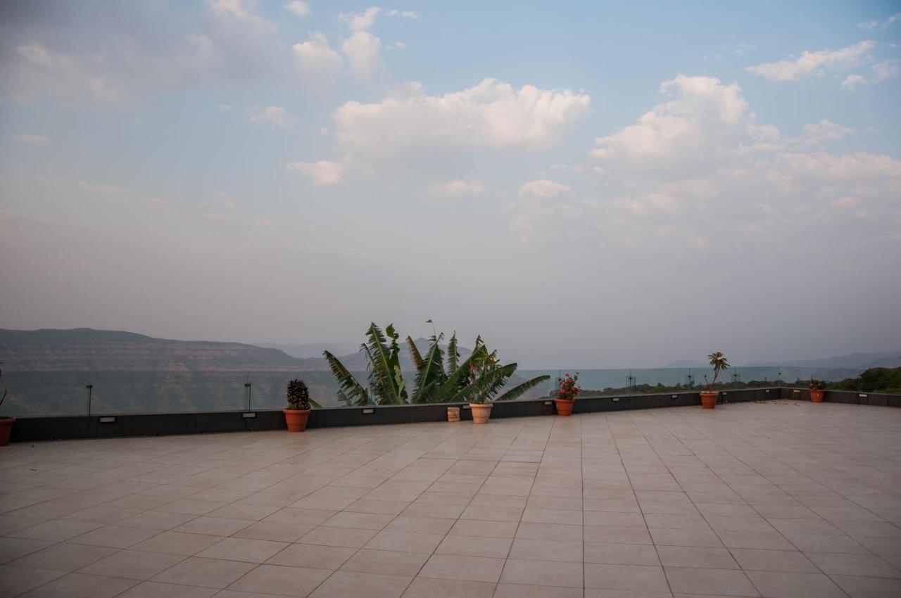 Brightland & 4* Mahabaleshwar