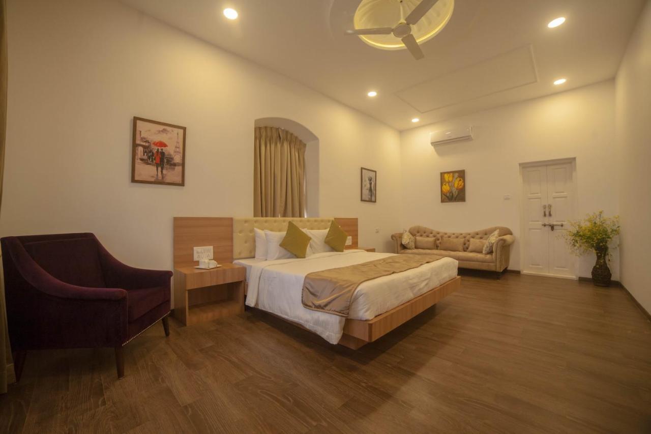 Regenta Place Leaf Resort 4*