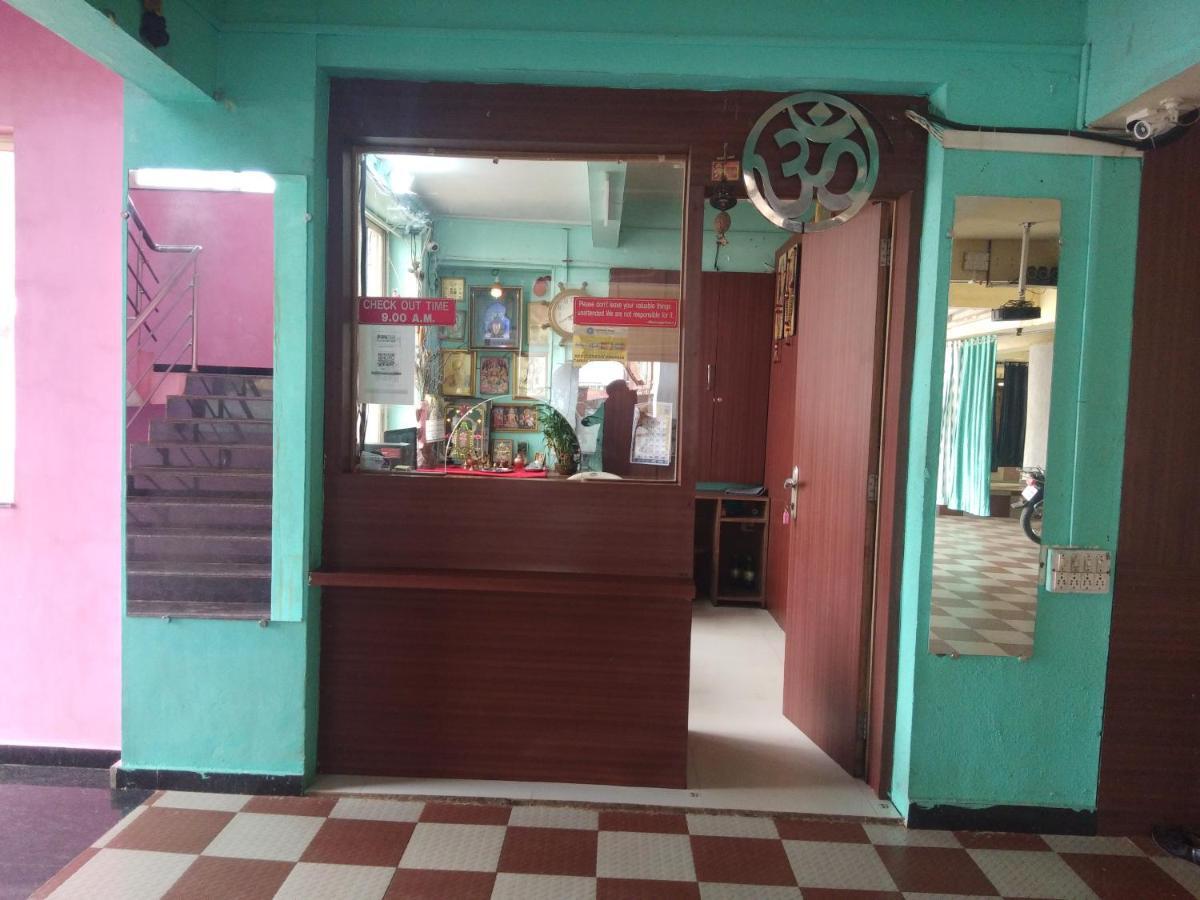 Latanand Residency Hotel 2*