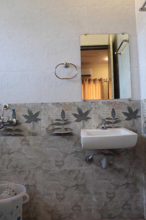 Suraj Hotel 2*
