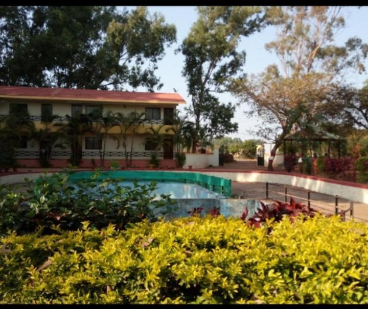 Girija 2* Mahabaleshwar