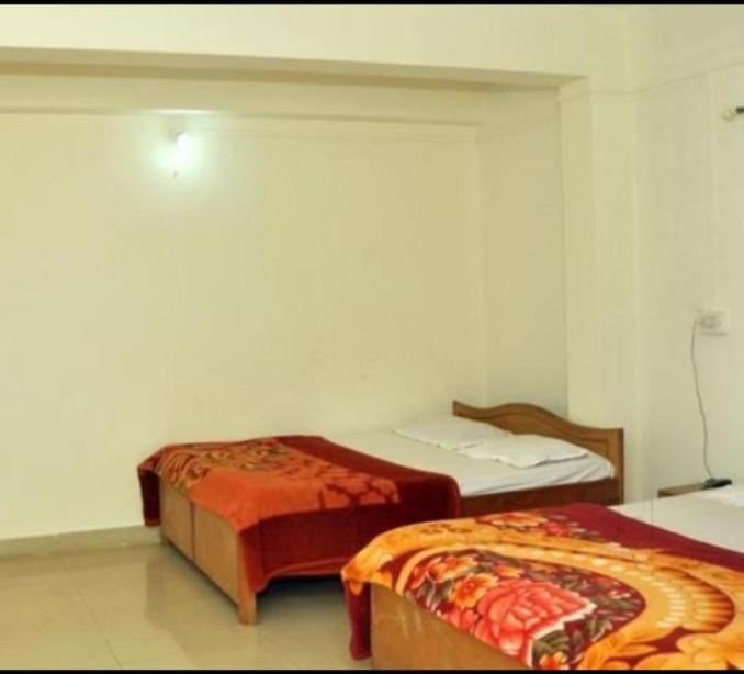 Girija Hotel Mahabaleshwar