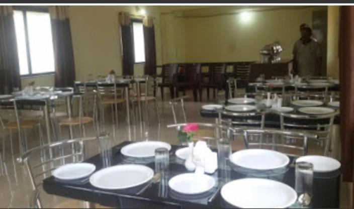 Girija Hotel