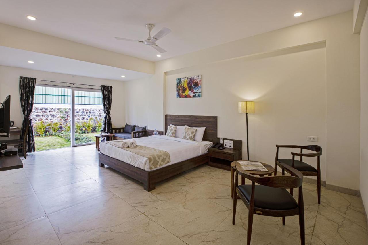 Amora Premium Hotel Mahabaleshwar