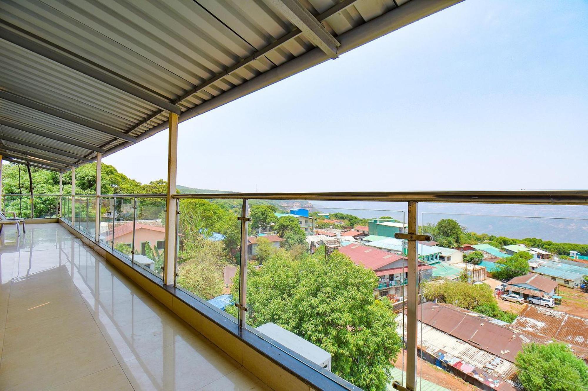Fabhotel Bright Holidays Hotel Mahabaleshwar