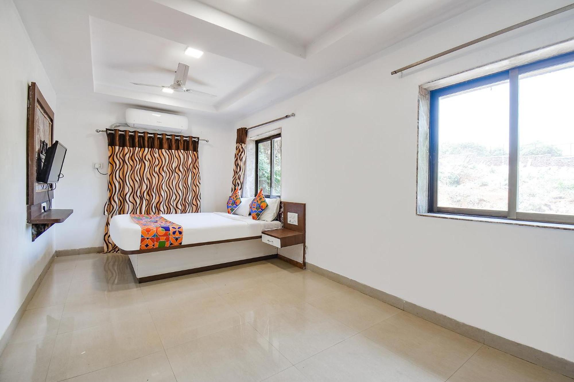 Fabhotel Bright Holidays 4*